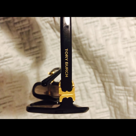 Authentic Tory Burch Sunglasses - Picture 4 of 5