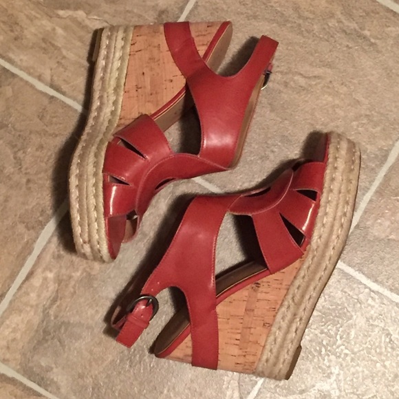 NWOB Franco Sarto Wedge Platform Sandals Size 8M - Picture 2 of 8