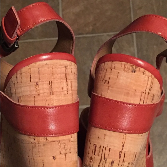 NWOB Franco Sarto Wedge Platform Sandals Size 8M - Picture 5 of 8