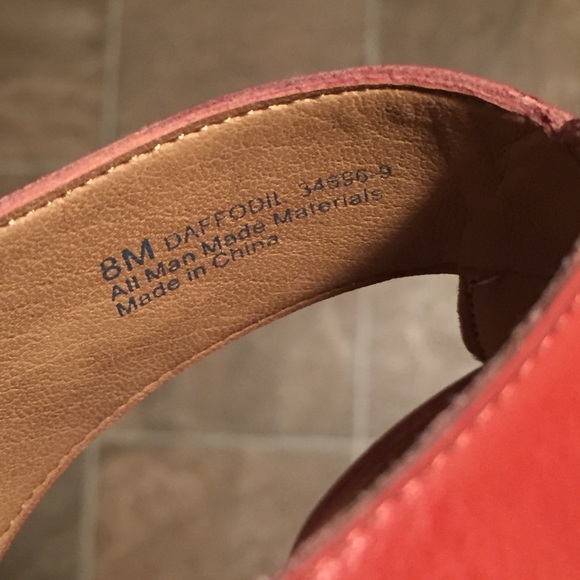 NWOB Franco Sarto Wedge Platform Sandals Size 8M - Picture 7 of 8