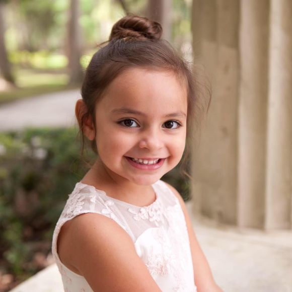 Meet your Posher, Isabel - Picture 1 of 1