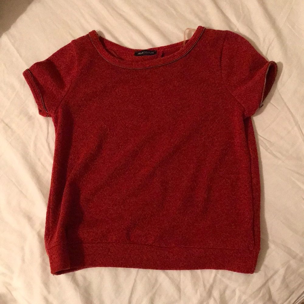 Red shirt sleeve sweater shirt