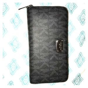 MK wallet