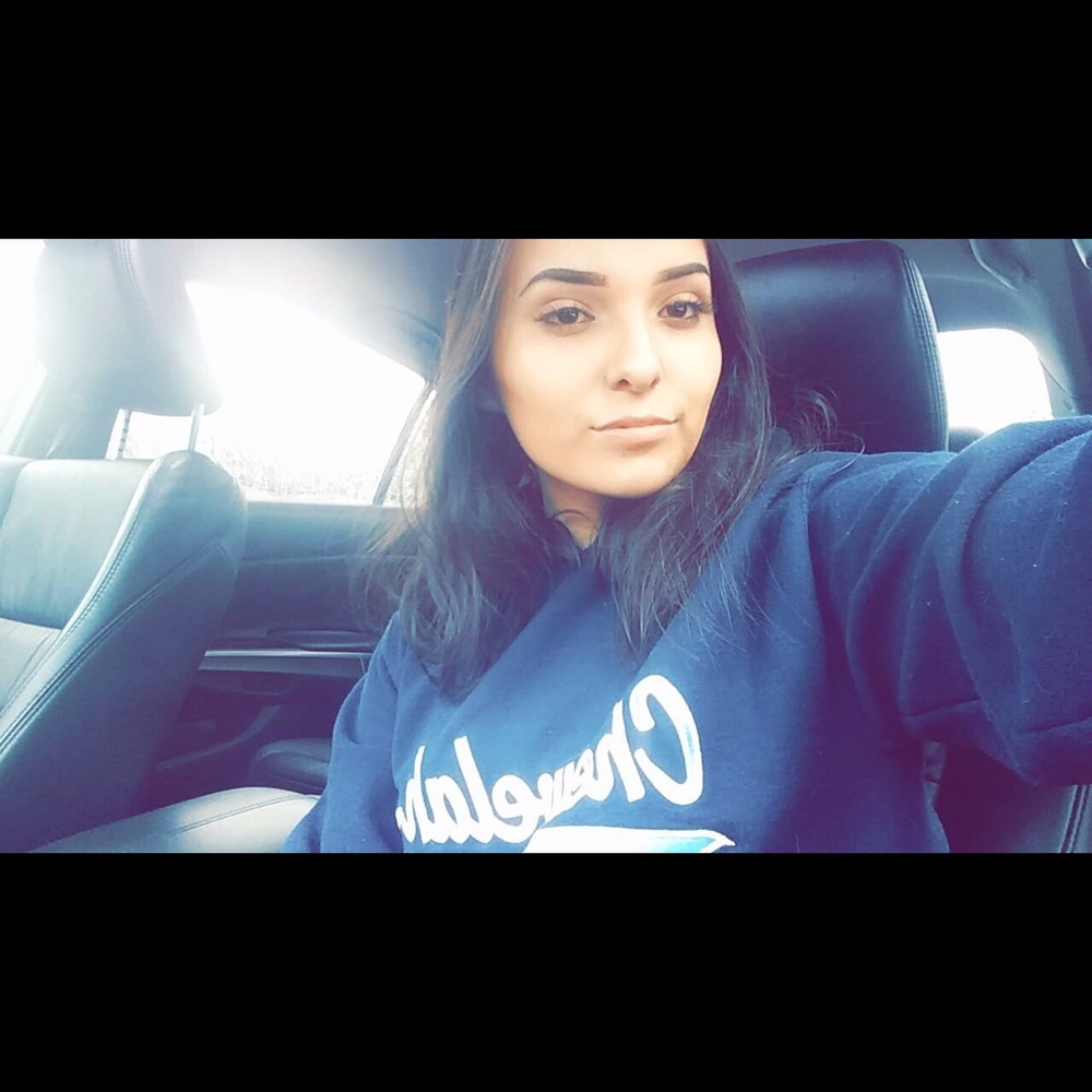 Meet your Posher, Shahnoa