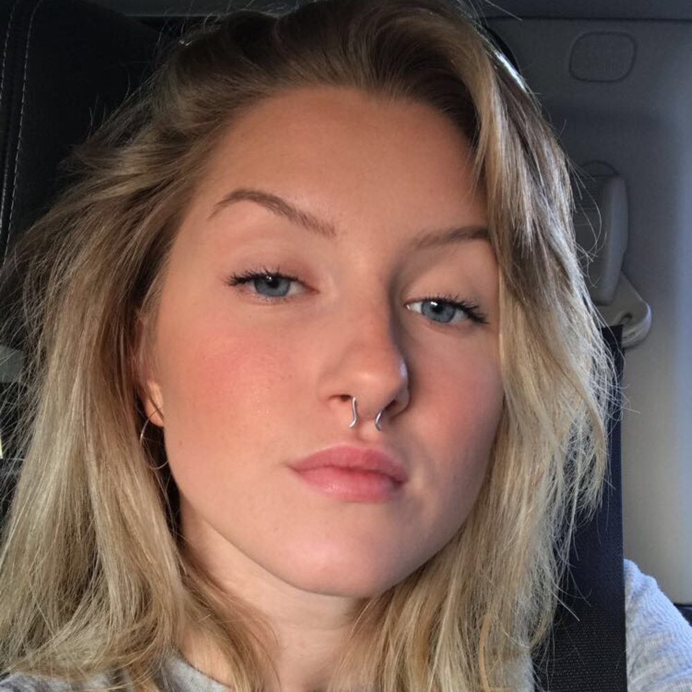 Meet your Posher, Nika