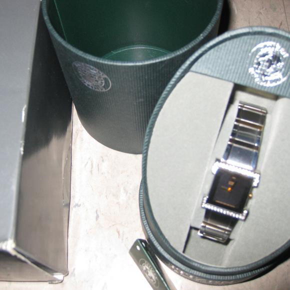 $626 Citizen Watch New Eco-Drive Diamond Stainless Solar