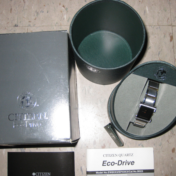 $626 Citizen Watch New Eco-Drive Diamond Stainless Solar