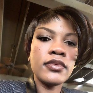 Meet your Posher, Jabulile