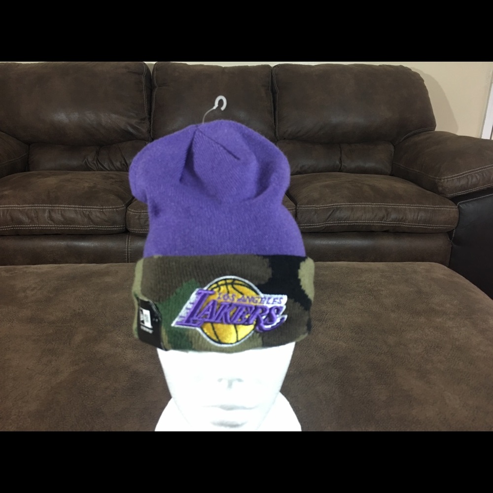 New Era LA Lakers Beanie