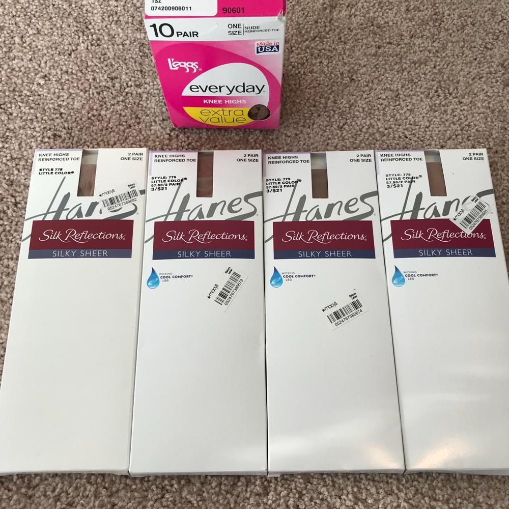 Hanes Silk Reflections Knee Highs Silky Sheer