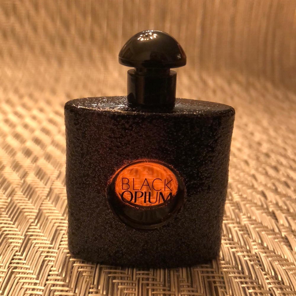 YvesSaintLaurent Black Opium Perfume