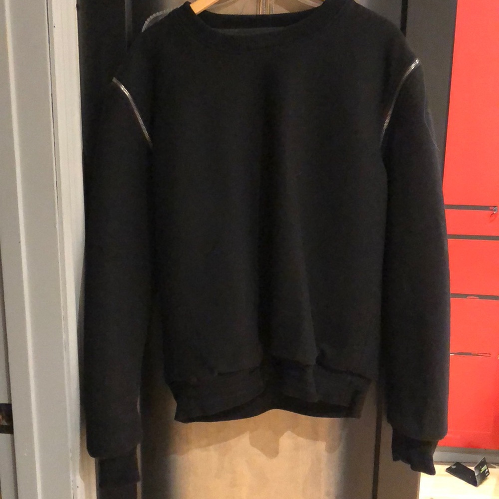 Gucci sweater