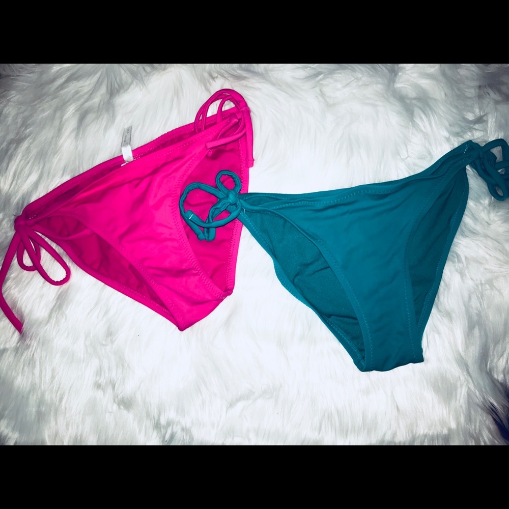 Cheeky bikini bottoms