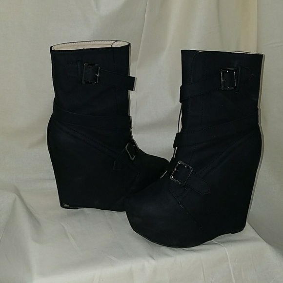 Wedged boots - Picture 4 of 4