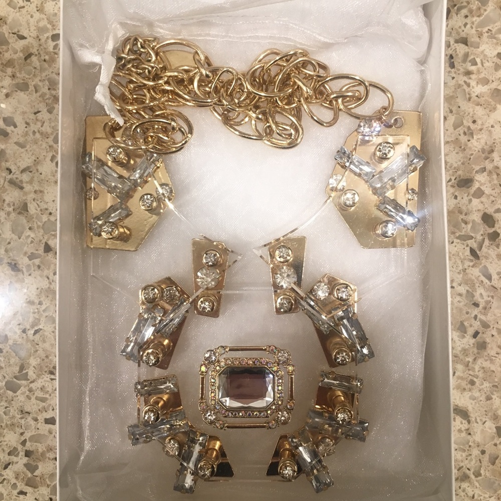 Adia Kibur crystal Transformer Necklace - Picture 3 of 5