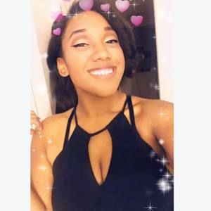 Meet your Posher, Mariana