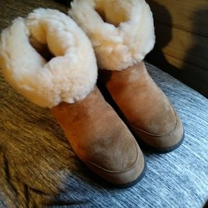 Ugg boots used only a couple times size 9