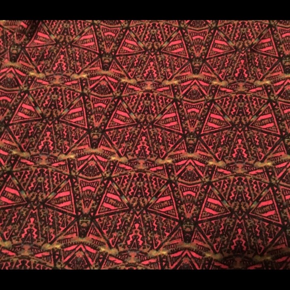 Buttery soft LuLaRoe OS (fits 0-10) leggings new! - Picture 2 of 3