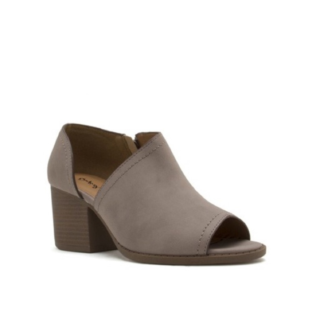 Last! Peep toe cut out bootie - Picture 2 of 2