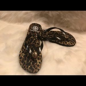 NWT Authentic Tory Burch sandals!
