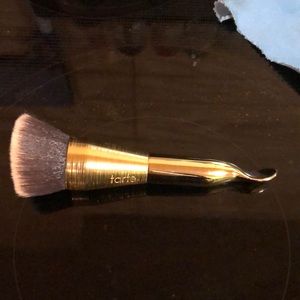 Double Duty Beauty Foundation Brush & Spatula