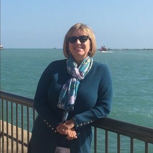 Meet your Posher, Teri