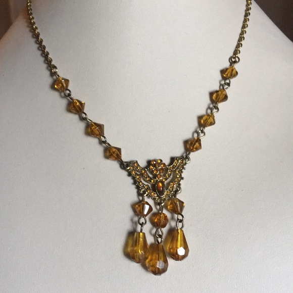 Vintage Necklace - Picture 2 of 4