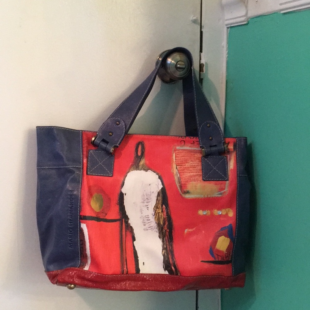 Mario Hernandez purse