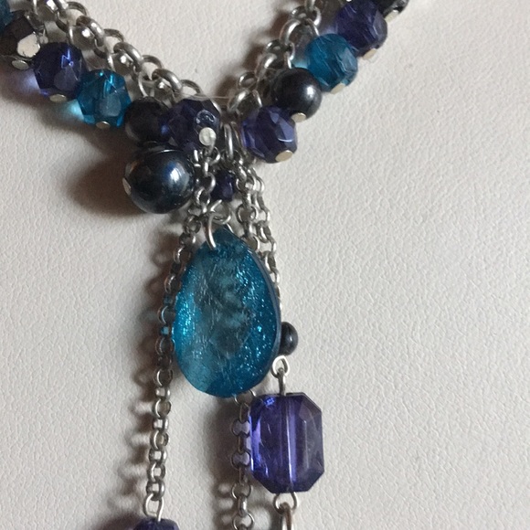 Vintage Necklace - Picture 2 of 4