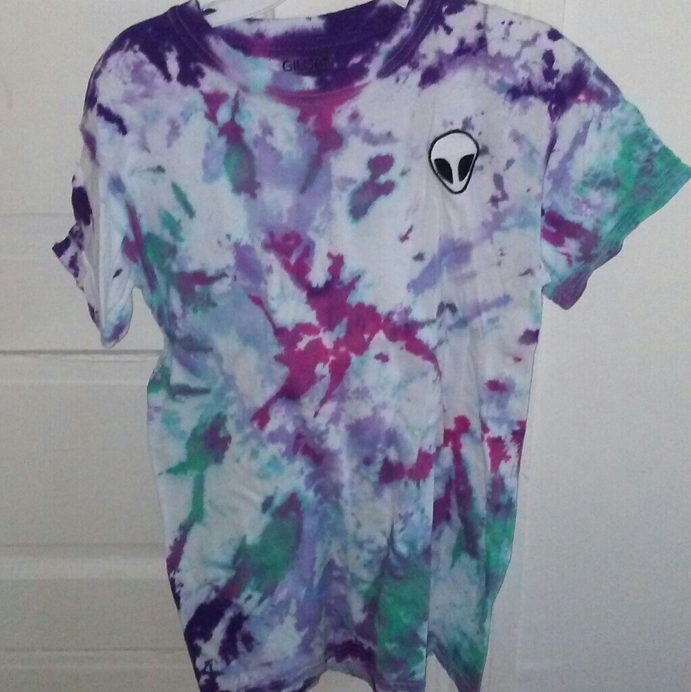 Tie dye alien tee