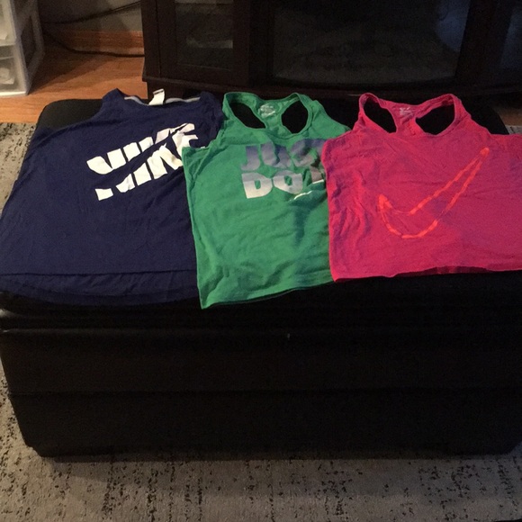Nike Tops - Nike tank bundle - size large