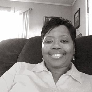 Meet your Posher, Lorie