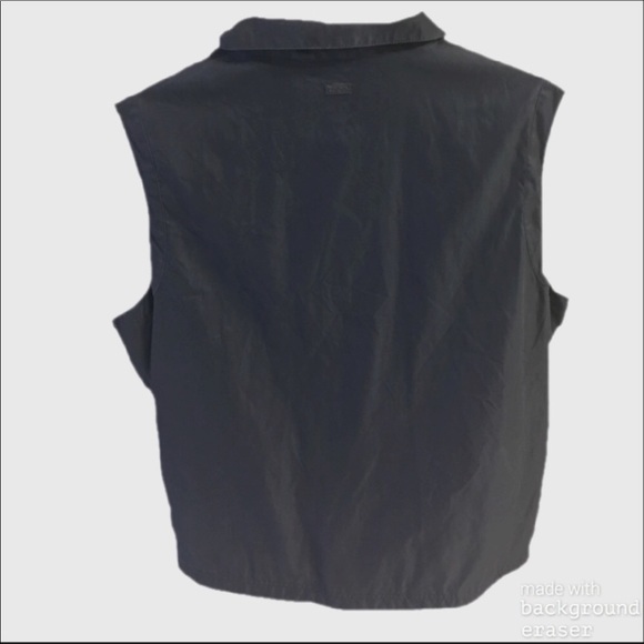 IZOD XFG 1/4 Zip Golf Vest - Picture 2 of 5