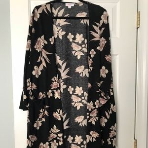 Small LuLaRoe Sarah