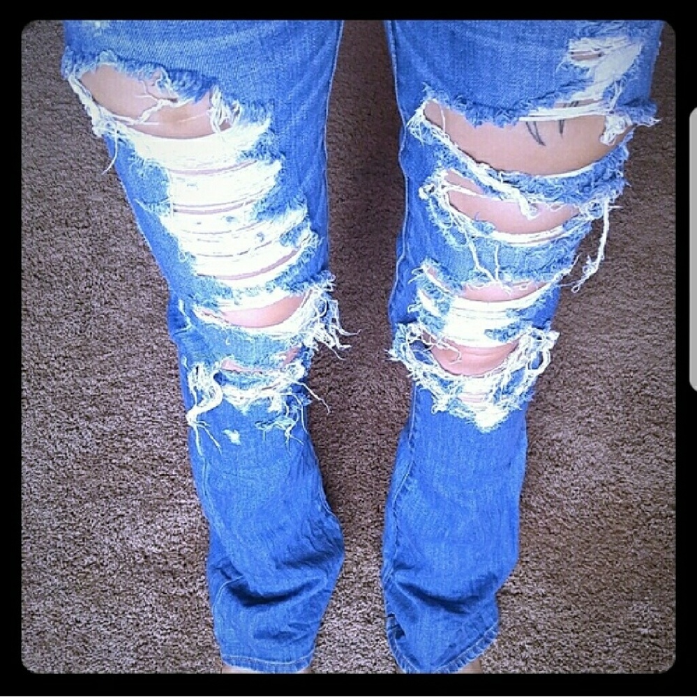 American eagle destroyed jeans
