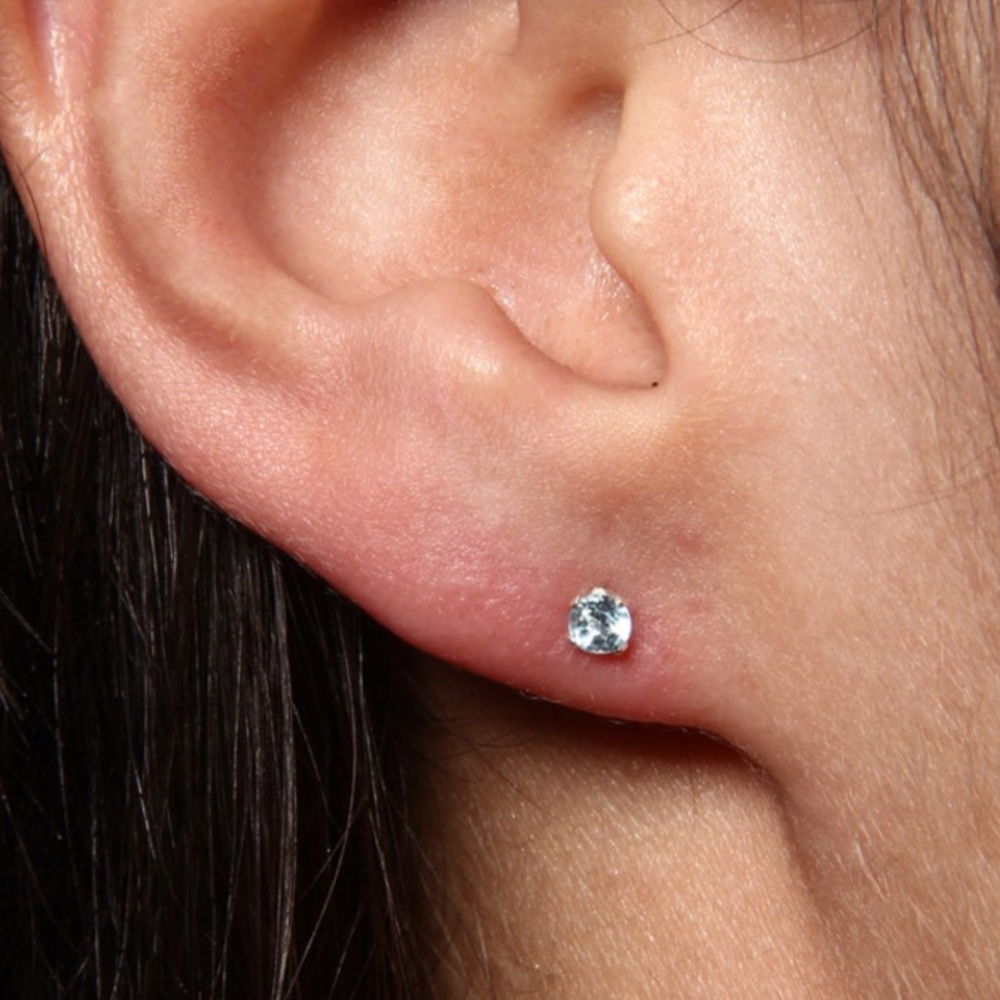 New Blue topaz stud  earrings - Picture 2 of 4