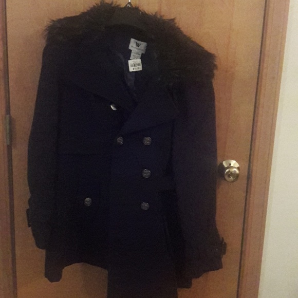Coat - Picture 2 of 3
