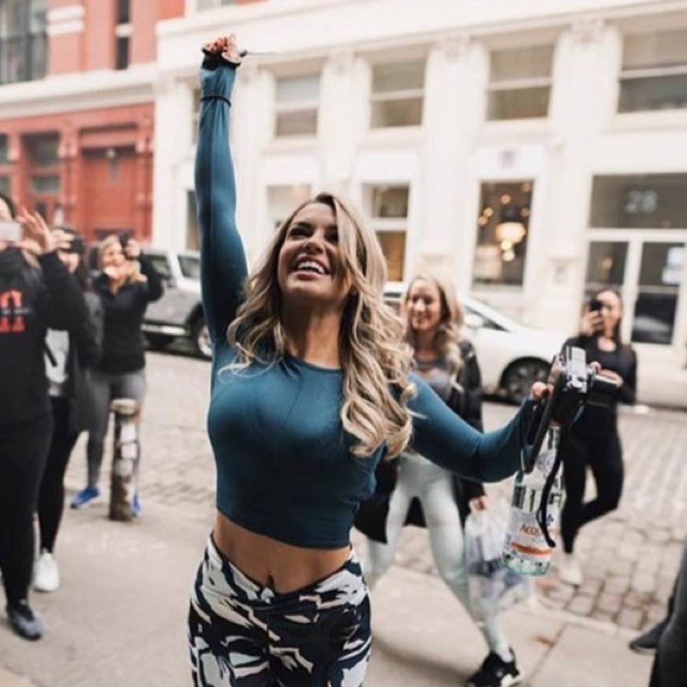 SOLD GymsharkxNikki blackketter backdrop crop top