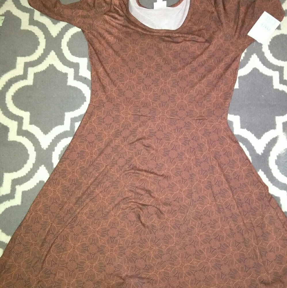 2x nicole, rusty red color nwt