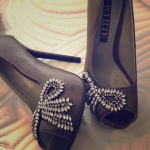 Vera Wang 4inch dress shoes