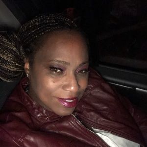 Meet your Posher, Sylvia