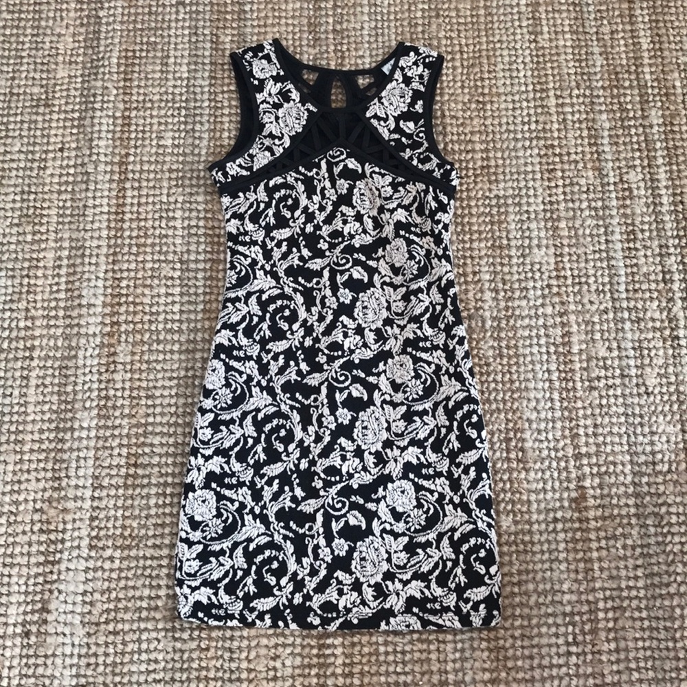 Girl's Dress