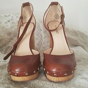 Funky chunky Nine West heeled sandals