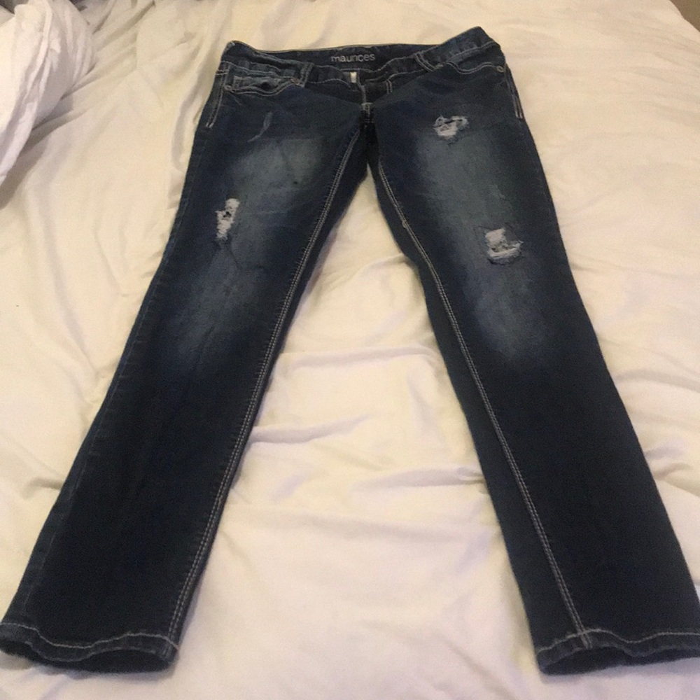Medium Maurice’s Distressed Jeans