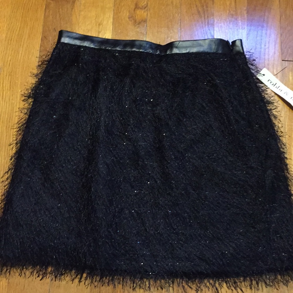Robbi & Nikki eyelash fringe mini skirt w trim