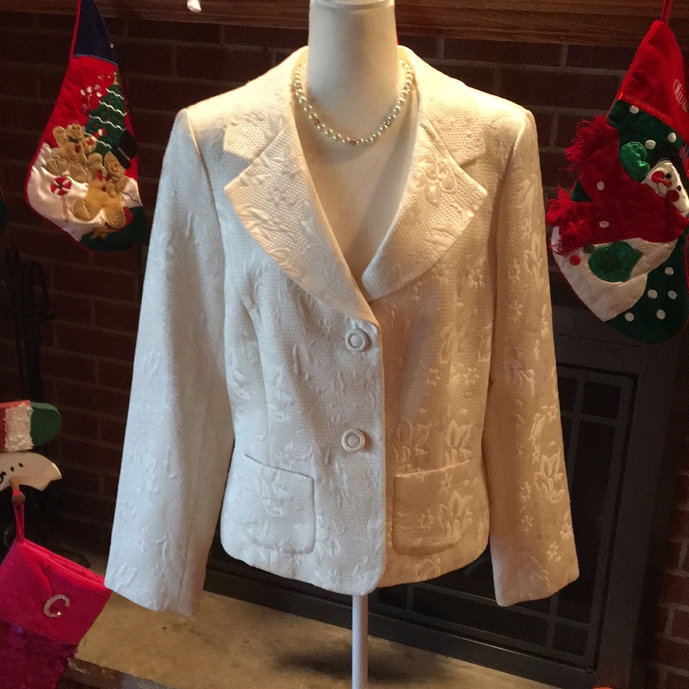 Ella Rose Cream Blazer 12