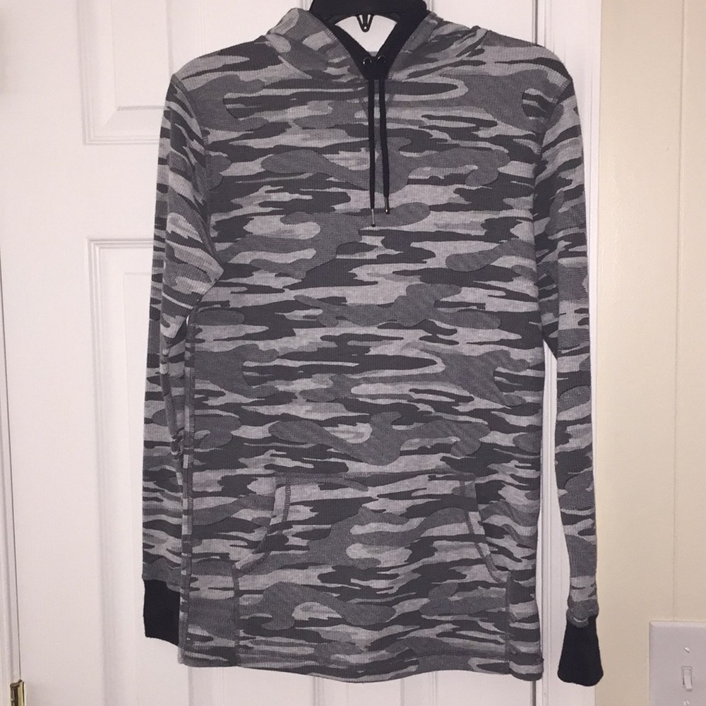 Women Jockey camo top small