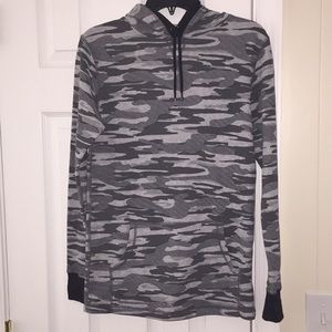 Women Jockey camo top small