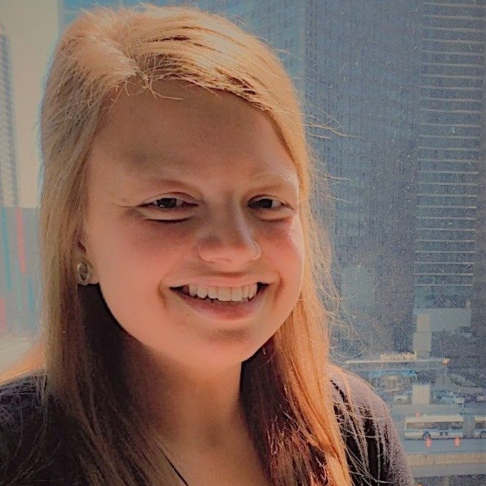 Meet your Posher, Maeve