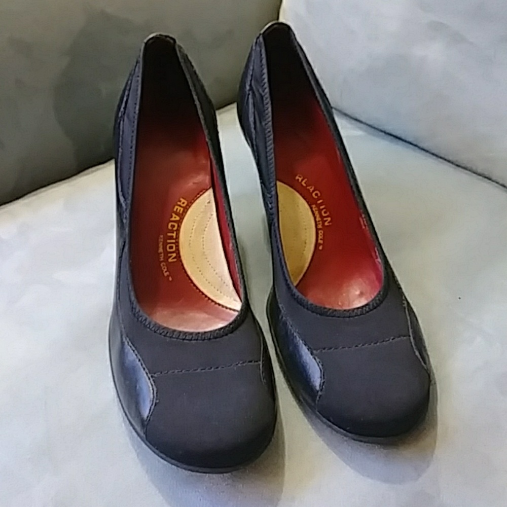 Kenneth Cole Pumps Leather and Nylon Size 6